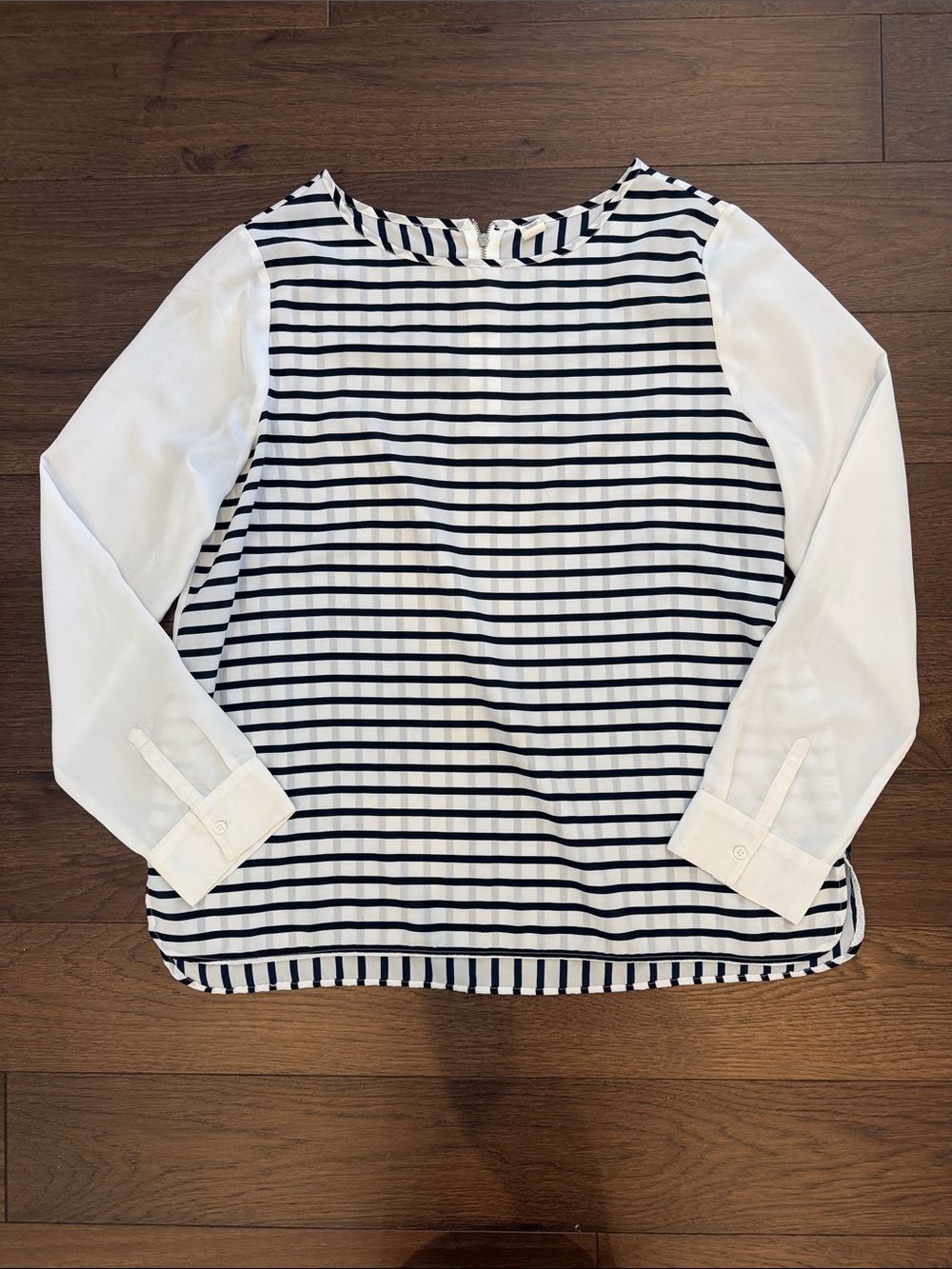 Old Navy Sheer Striped Long Sleeve Tops Size Large - C47-020